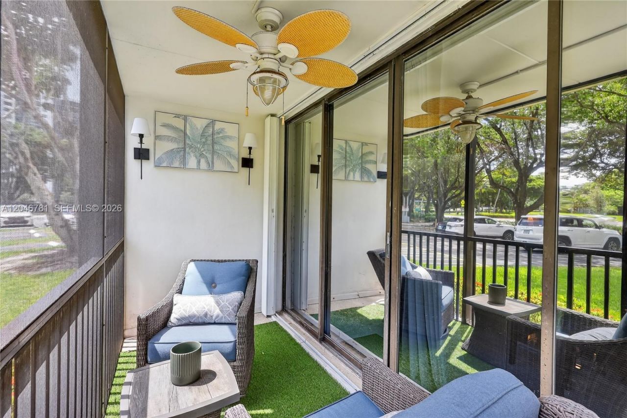 3401 N Country Club Dr , Unit 109, Aventura, FL 33180 Photo