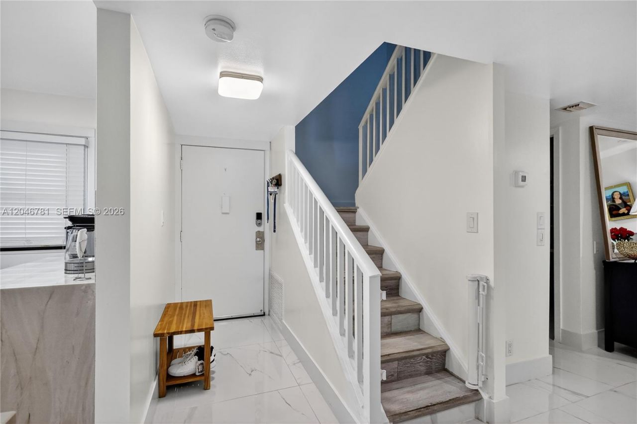 3401 N Country Club Dr , Unit 109, Aventura, FL 33180 Photo