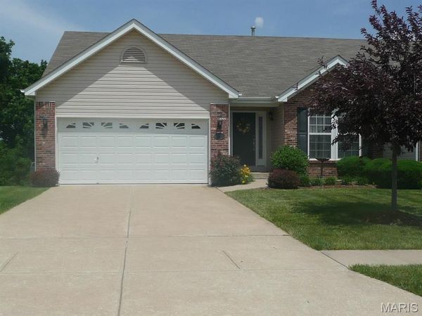 118 Fallon Villa Court, O'Fallon, MO 63368