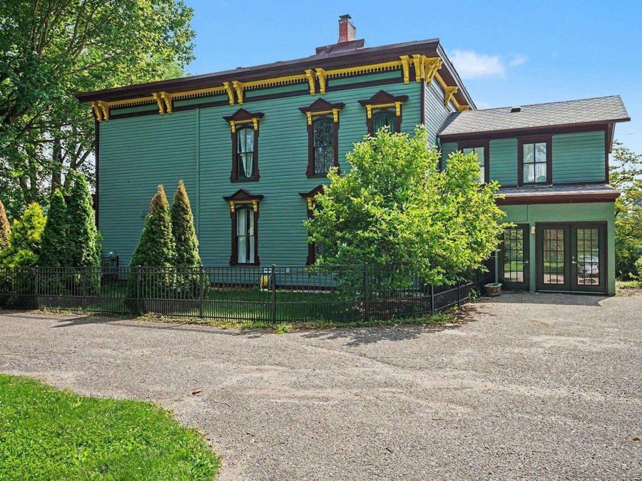 Property Image 6
