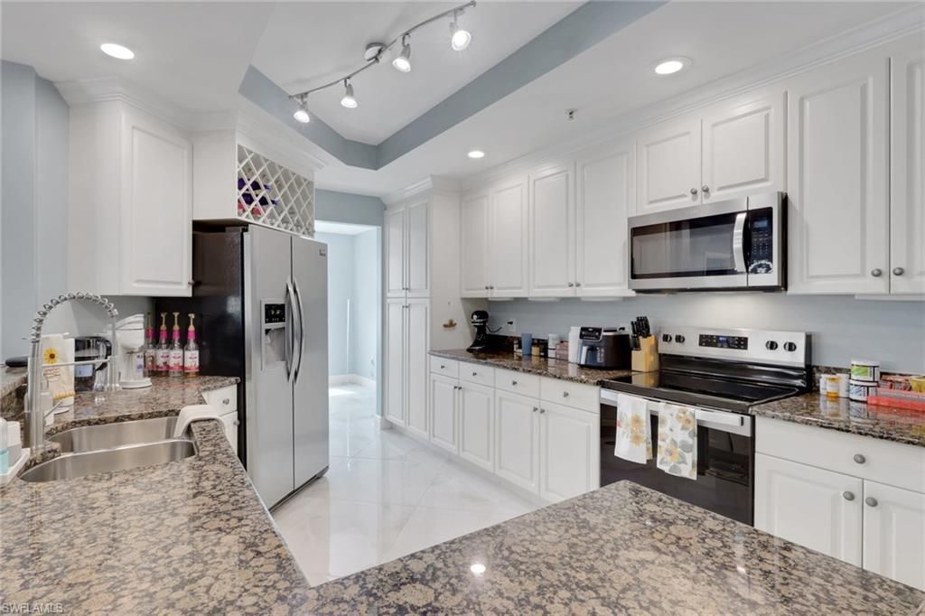 2743 1st St , Unit 2106, Fort Myers, FL 33916 Photo