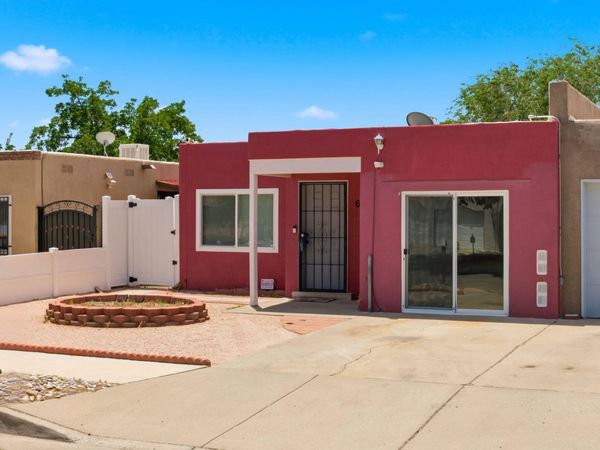 6056 Kilmer Avenue NW, Albuquerque, NM 87120