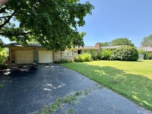 4343 W Enon Drive, Mad River Township, OH 45323