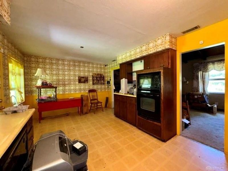 4343 W Enon Drive, Mad River Township, OH 45323 Photo 16