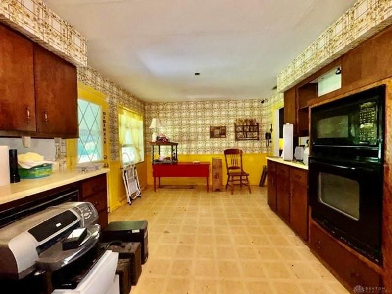 4343 W Enon Drive, Mad River Township, OH 45323 Photo 18