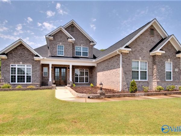 330 Merrydale Drive, Huntsville, AL 35811