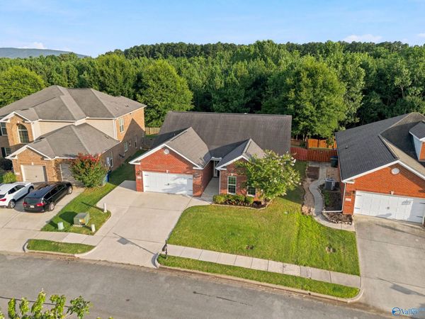 15112 Lakeside Trail, Huntsville, AL 35803