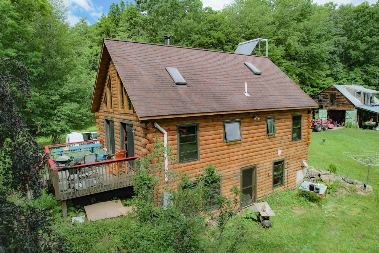 66 Ledge Farm Road, Nottingham, NH 03290 Main Photo