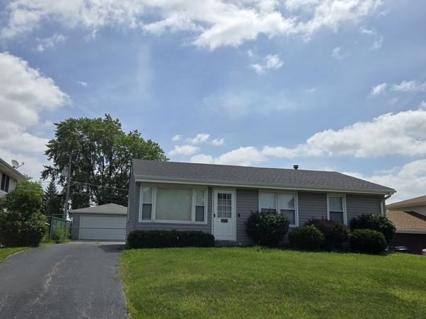 16765 Highview Avenue , Orland Hills, IL 60487