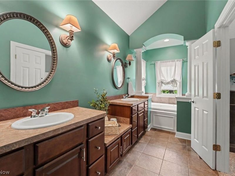 11780 Ascot Lane, Chagrin Falls, OH 44023 Photo 21