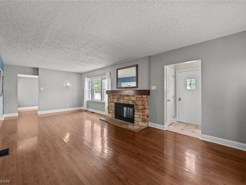 1591 Maywood Road, South Euclid, OH 44121 Photo 2