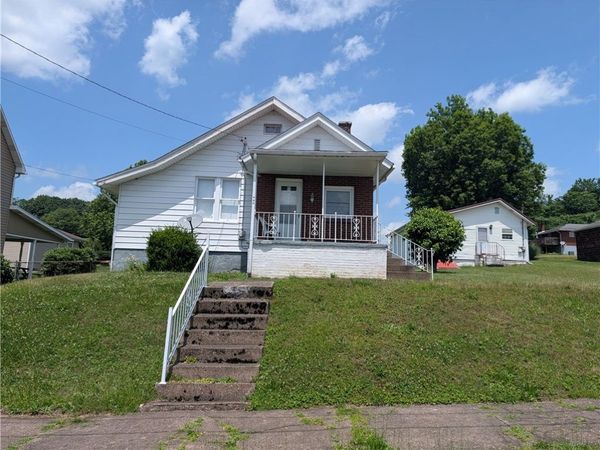 213 MCGILL AVE, Dawson, PA 15428