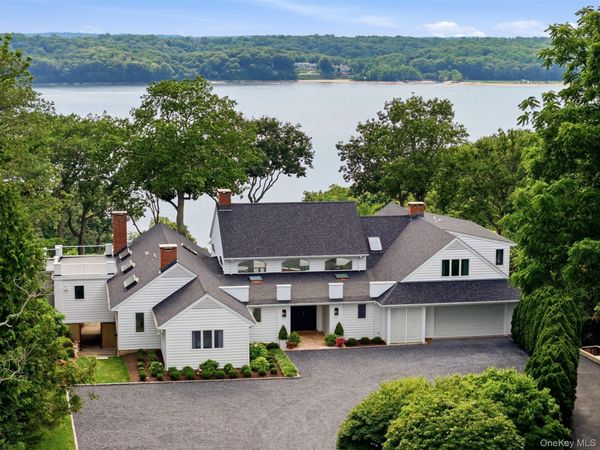 86 White Hill Road , Cold Spring Harbor, NY 11724