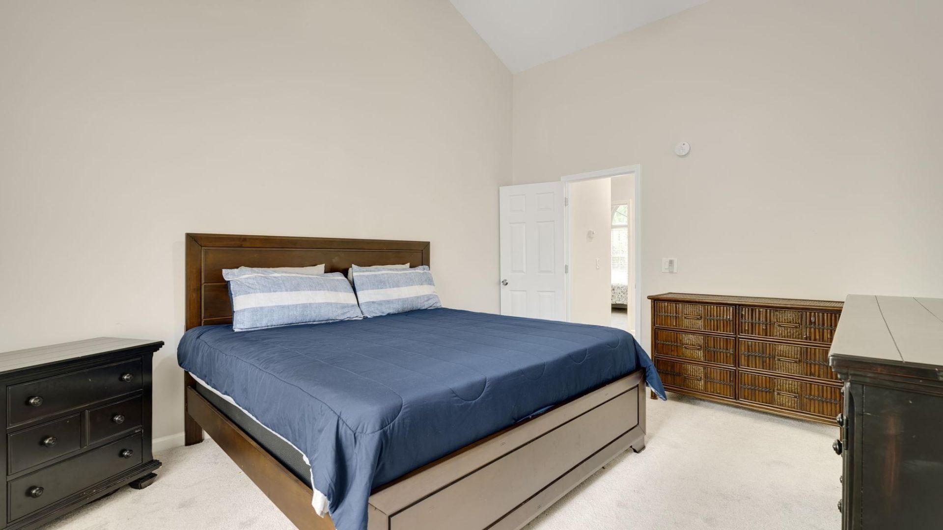 389 Springfield Dr. Photo 11