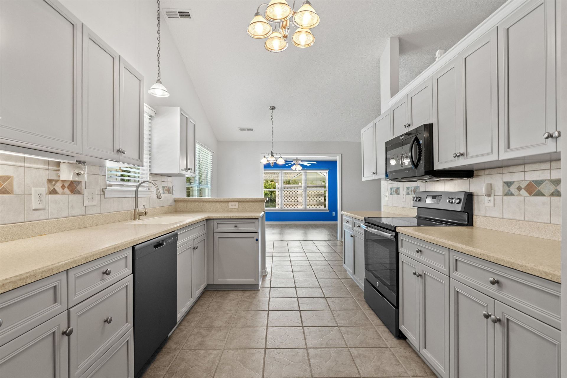 226 Lynco Ln. Photo 20