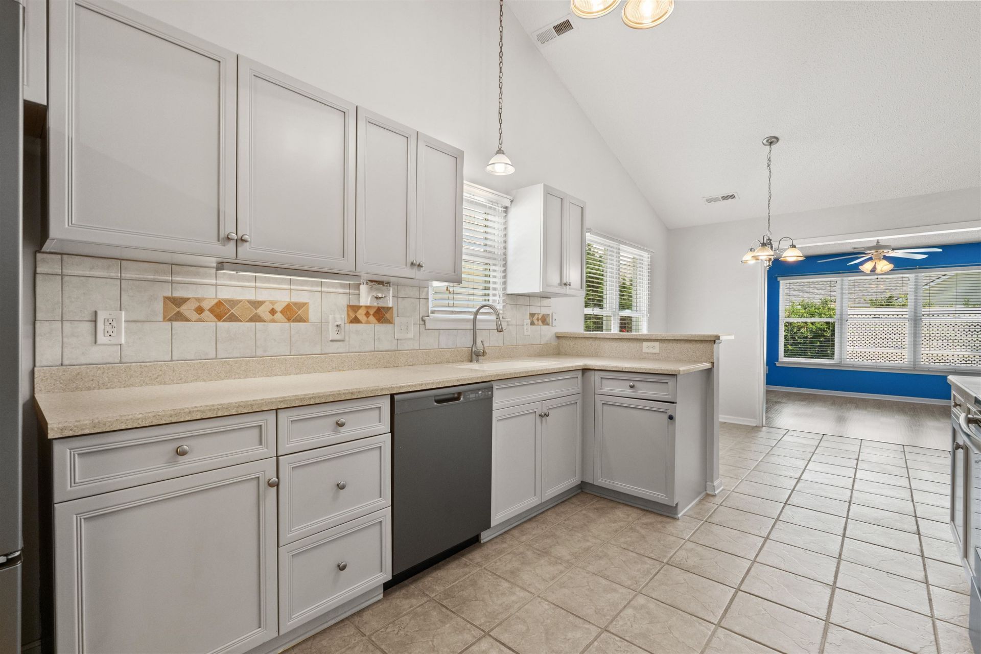 226 Lynco Ln. Photo 21