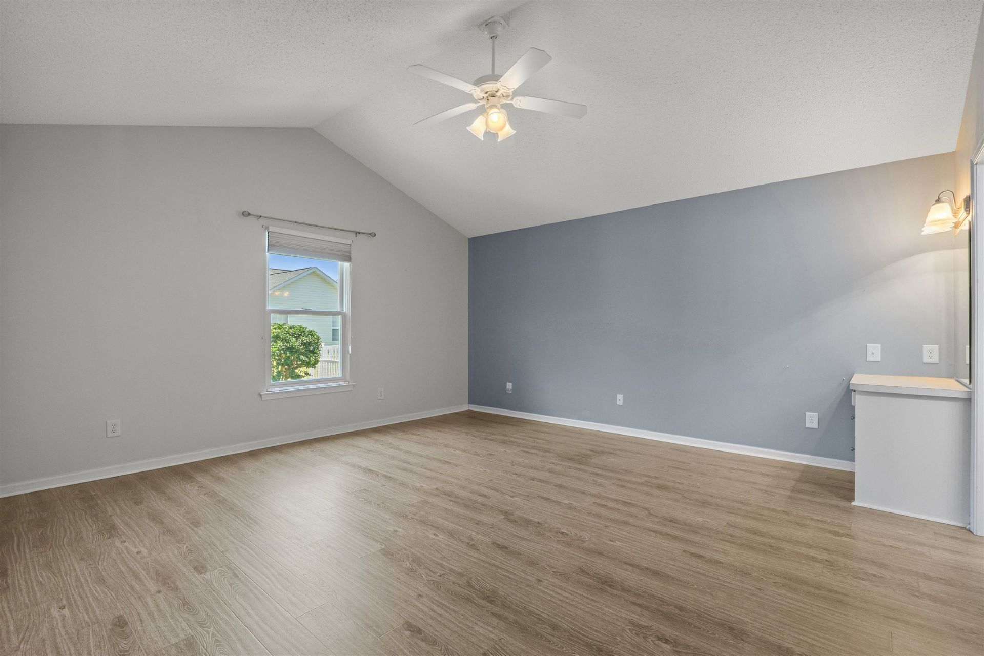 226 Lynco Ln. Photo 29