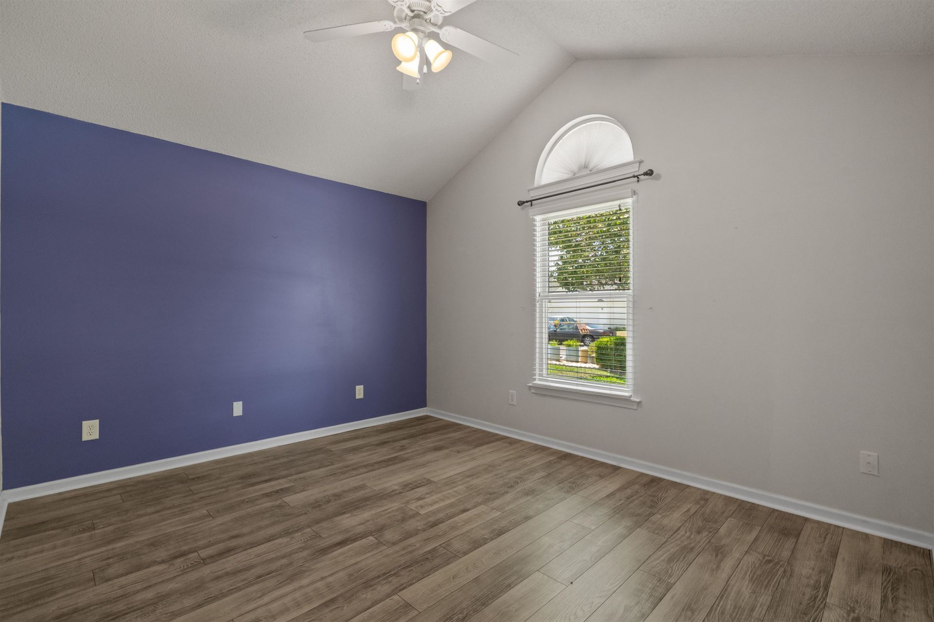 226 Lynco Ln. Photo 38