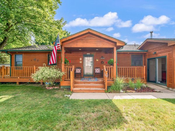 2541 Van Dyke Street, Conklin, MI 49403