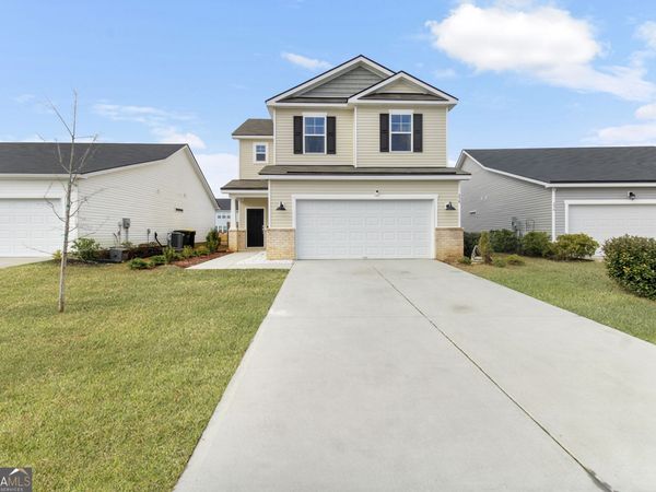 258 Lakepointe Drive, Savannah, GA 31407