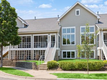 236 6th Street NE, Minneapolis, MN 55413