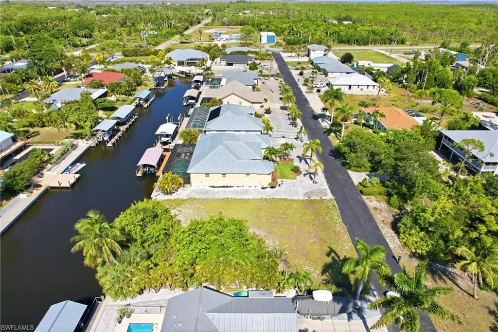 3759 Manatee Dr, Saint James City, FL 33956 Photo