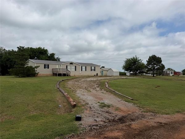 2664 County Street 2856 , Chickasha, OK 73018