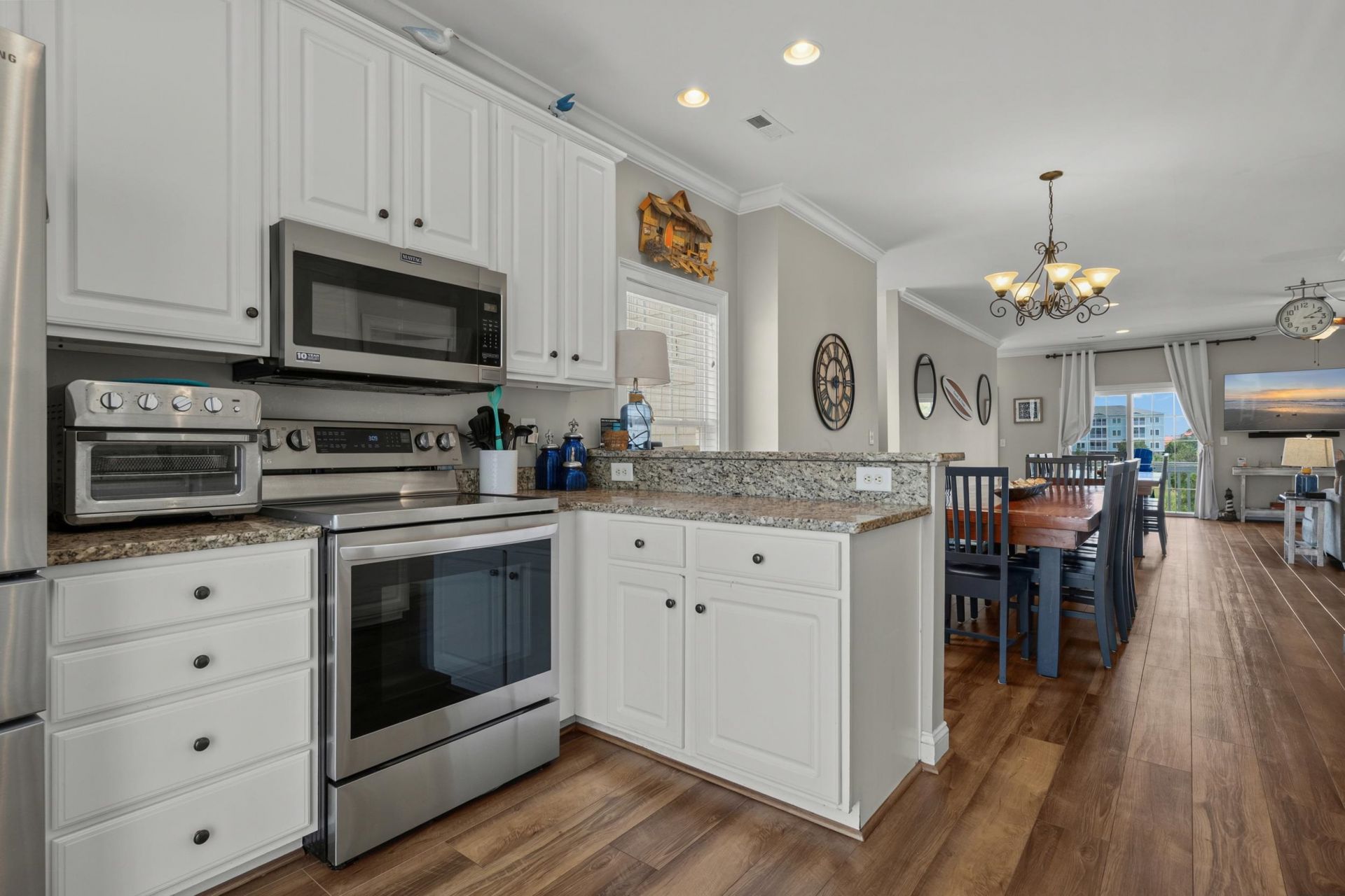 2302 Pointe Marsh Ln. Photo 17