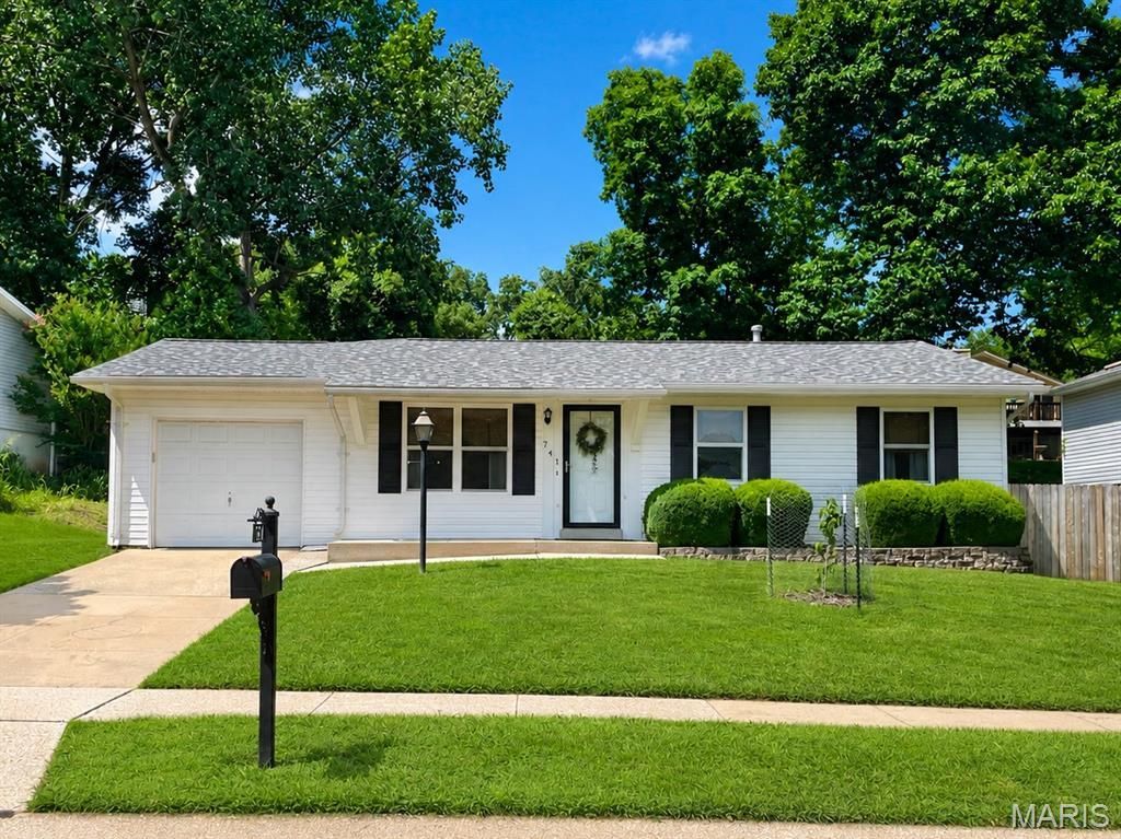 741 Tree Top Ridge Drive, Valley Park, MO 63088 Main Photo