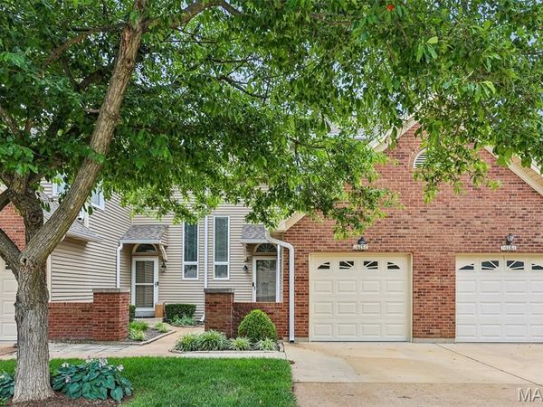 16180 Lea Oak Court, Chesterfield, MO 63017