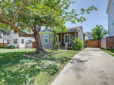 3221 Mccart Avenue, Fort Worth, TX 76110