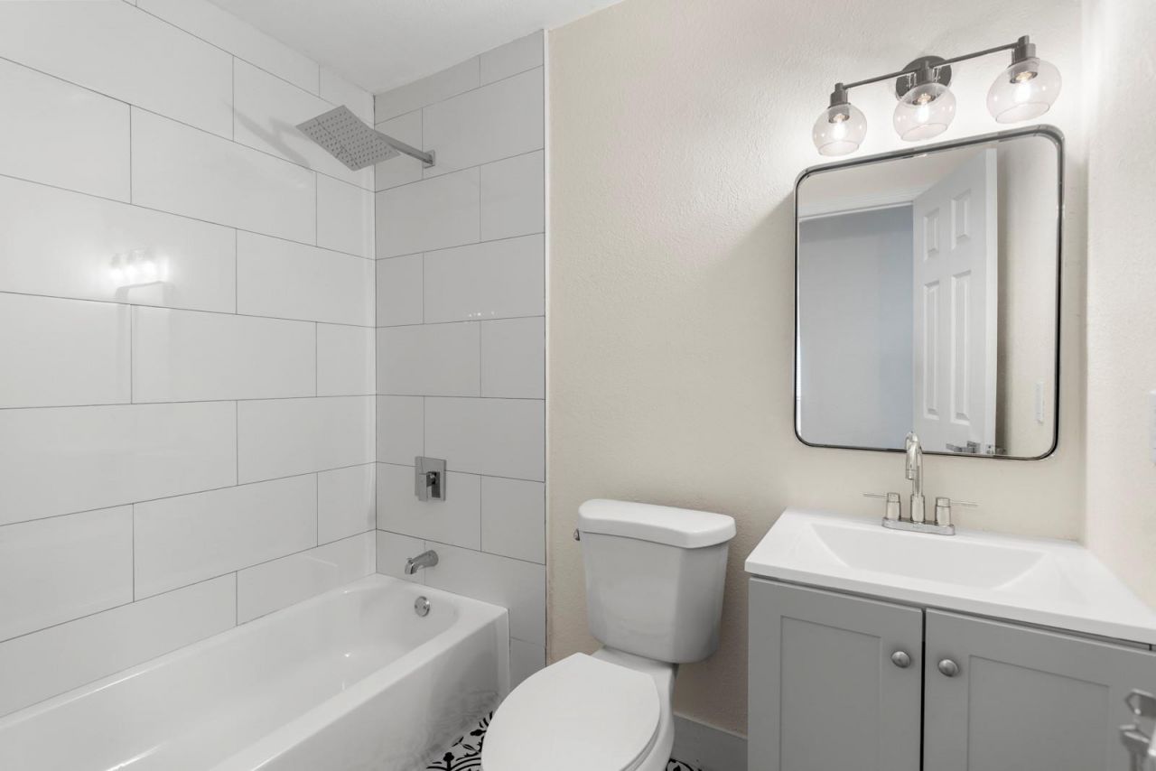865 SE 12th Street, Unit A, Hialeah, FL 33010 Photo
