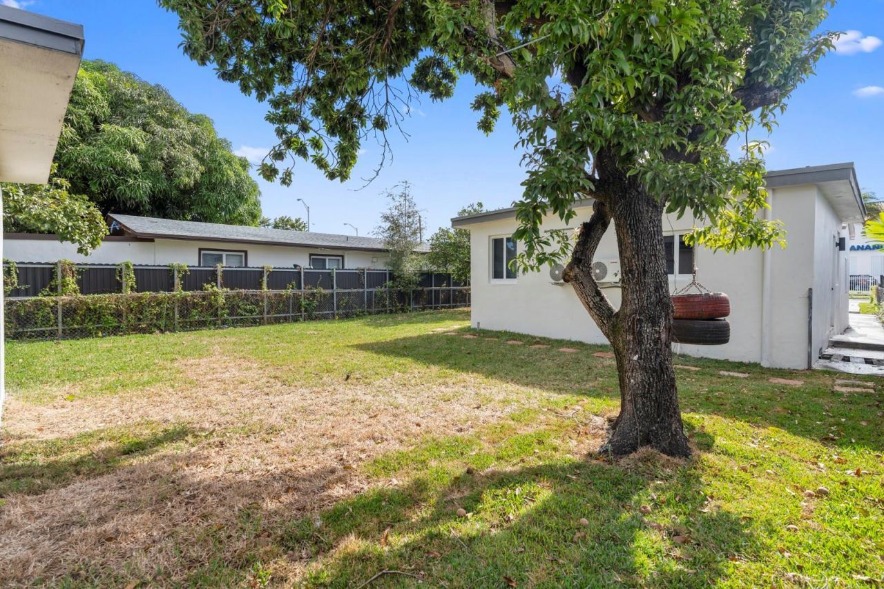 865 SE 12th Street, Unit A, Hialeah, FL 33010 Photo