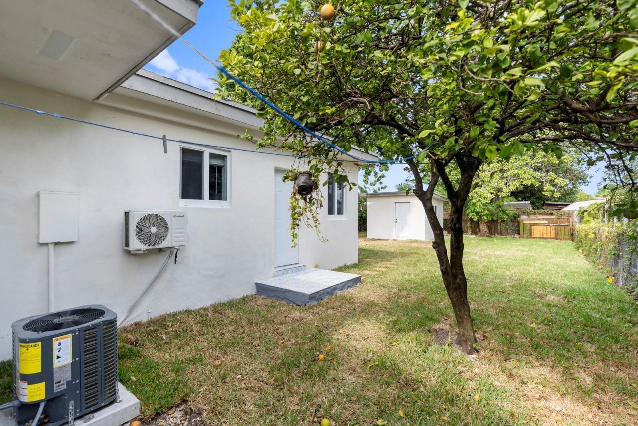 865 SE 12th Street, Unit A, Hialeah, FL 33010 Photo