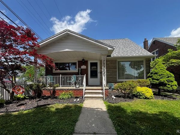 15854 Englewood Avenue, Allen Park, MI 48101