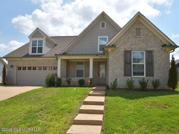 7318 Ellinwood Pass , Olive Branch, MS 38654