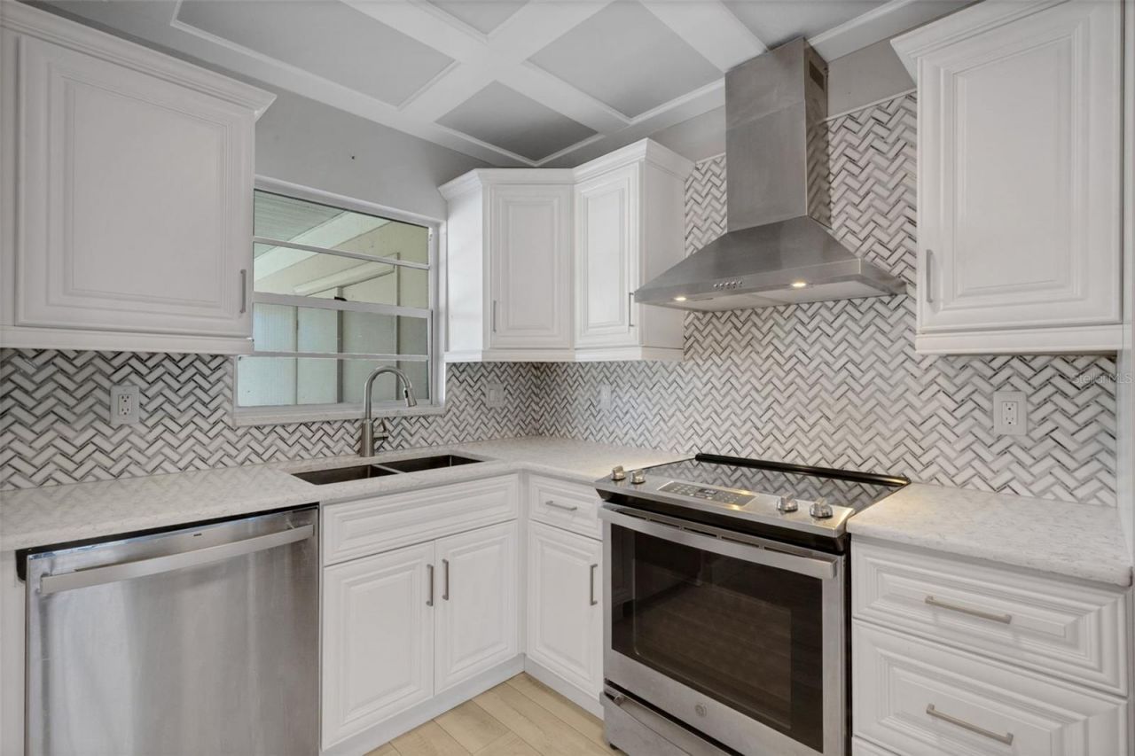 4602 Park Acres Drive , Unit 96, Bradenton, FL 34207 Photo