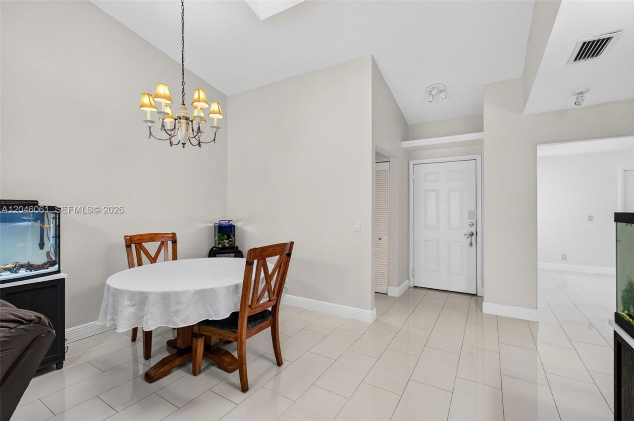 3855 Island Club Cir , Lake Worth, FL 33462 Photo