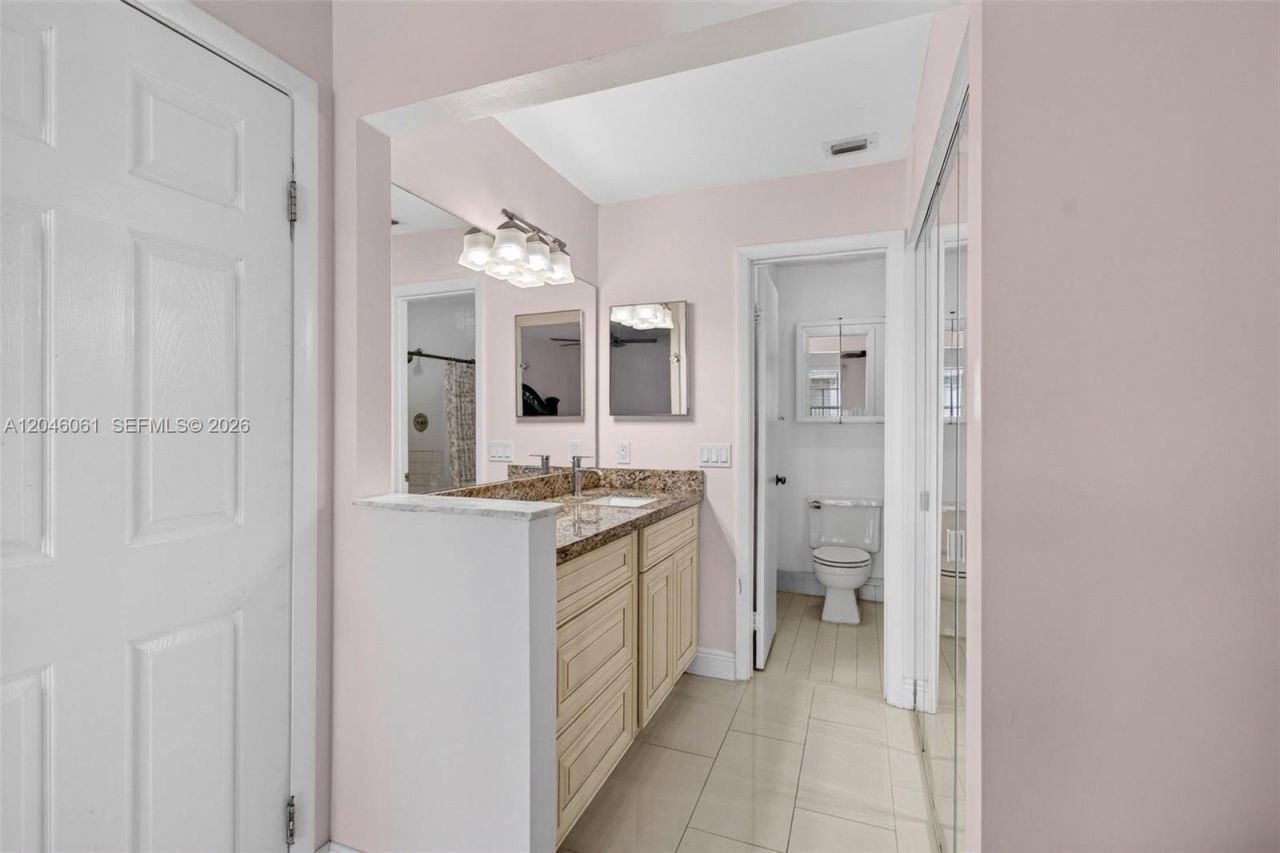 3855 Island Club Cir , Lake Worth, FL 33462 Photo