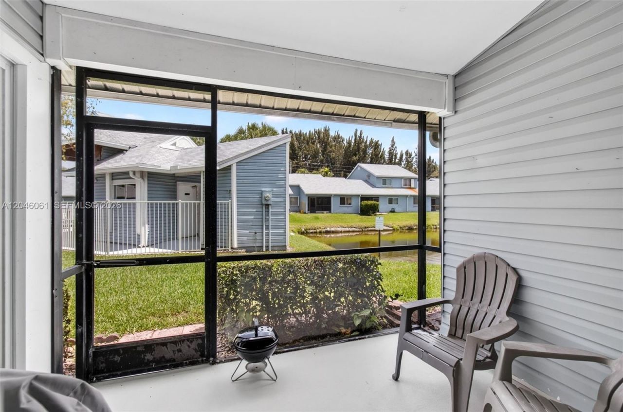 3855 Island Club Cir , Lake Worth, FL 33462 Photo