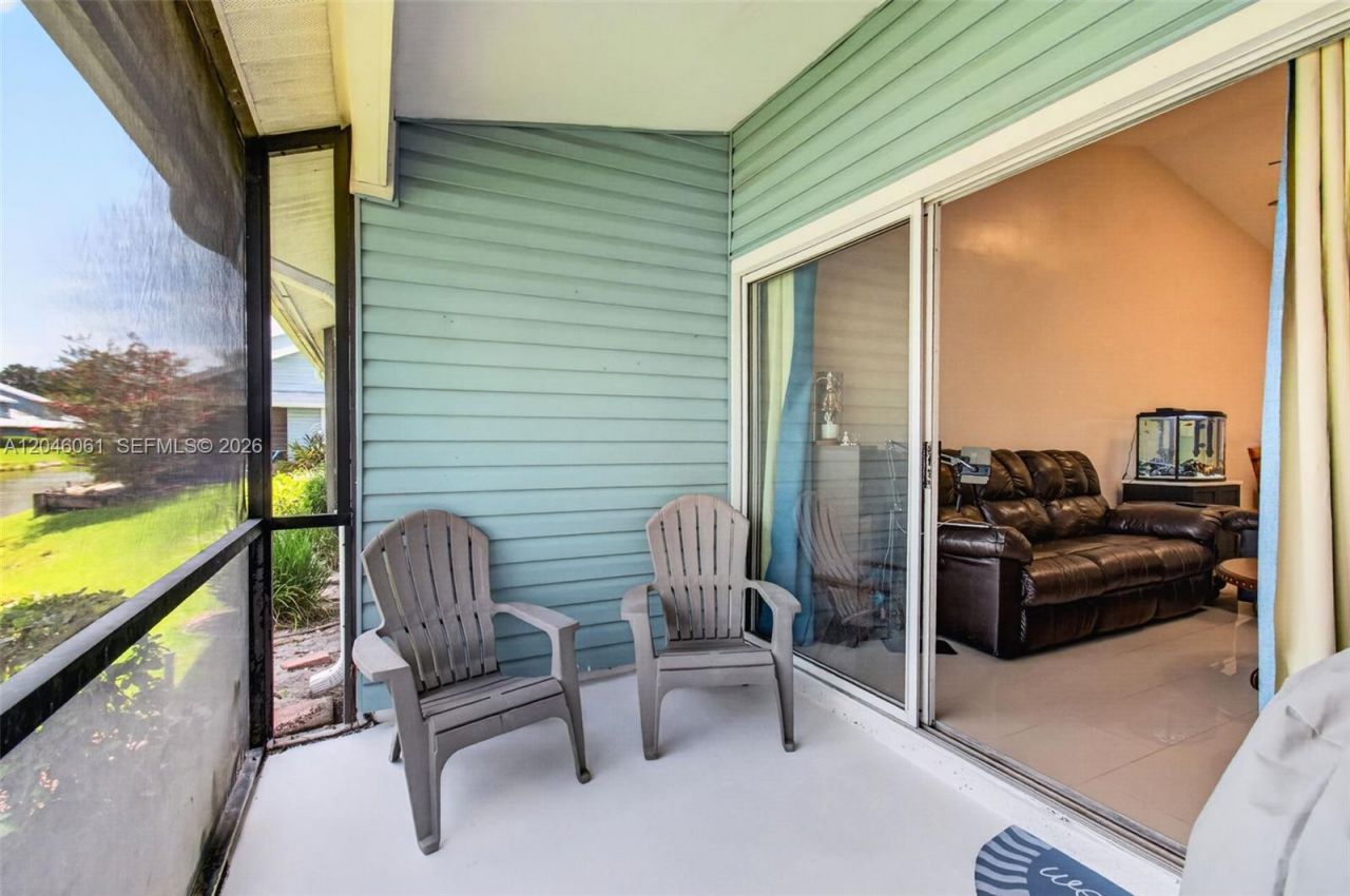 3855 Island Club Cir , Lake Worth, FL 33462 Photo