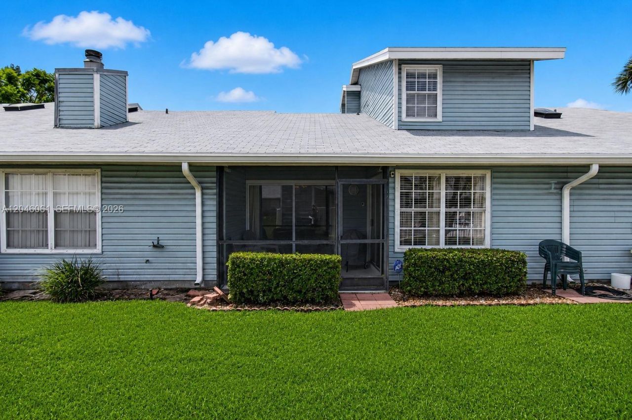 3855 Island Club Cir , Lake Worth, FL 33462 Photo