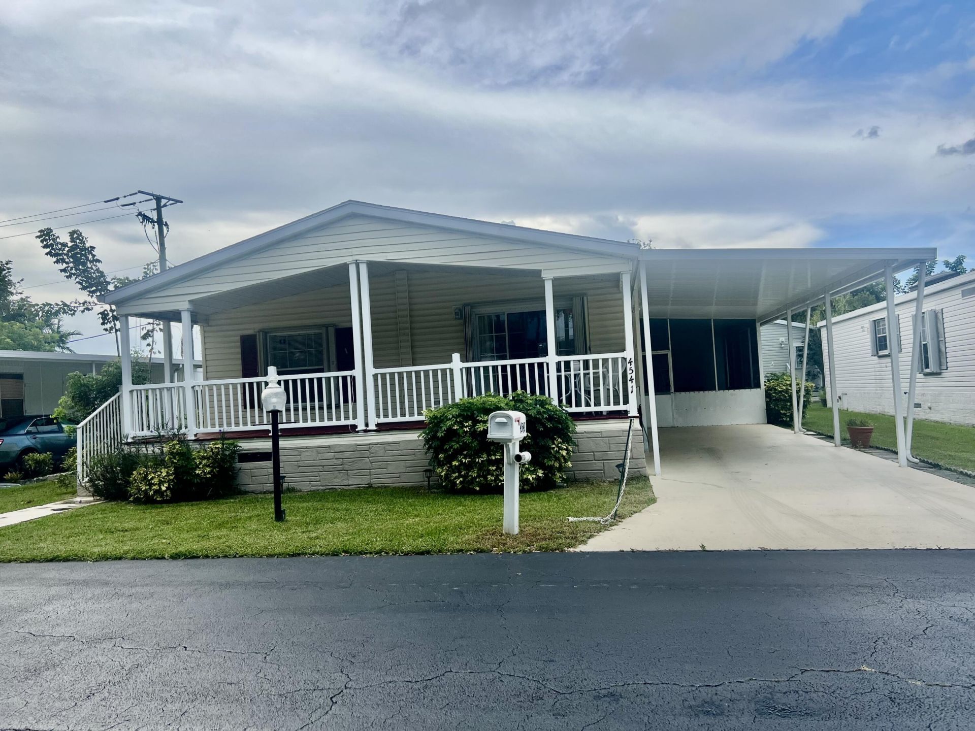 4541 NW 67th Place, Unit P-11, Coconut Creek, FL 33073 Photo