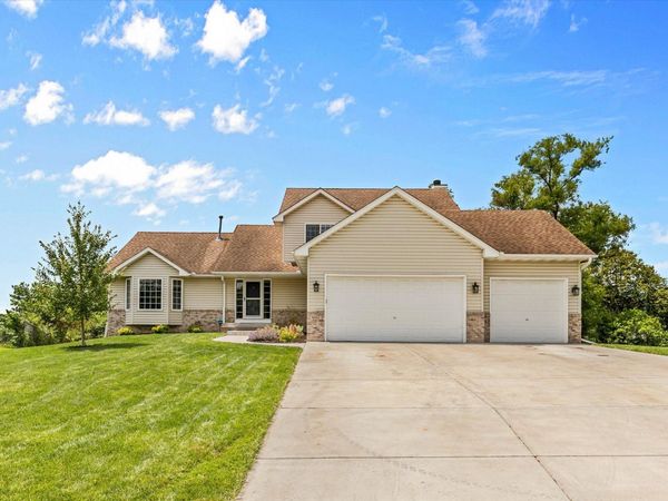 9142 Harpers Court NE, Blaine, MN 55449