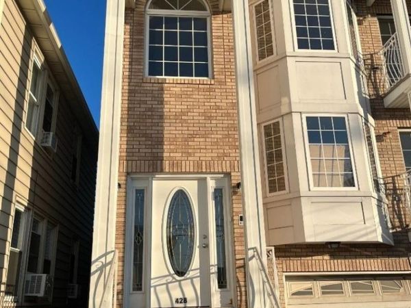 428 S 5Th St, Elizabeth, NJ 07206