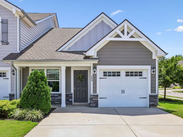 200 William Terry Dr , Smyrna, TN 37167