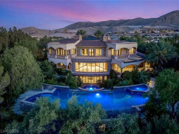 18 Olympia Hills Circle , Las Vegas, NV 89141