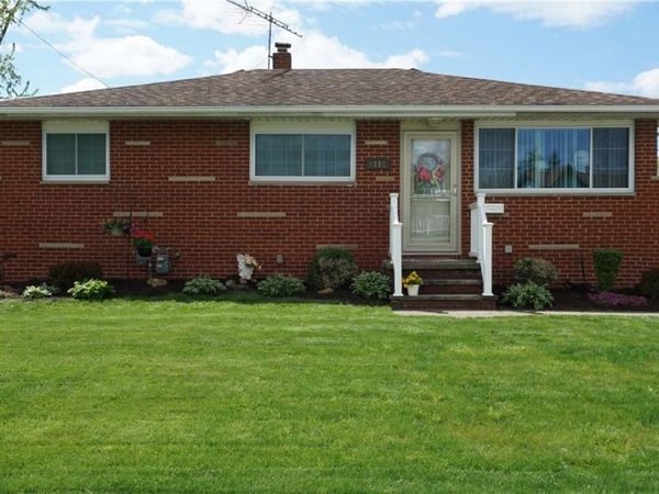 5716 Champaign Avenue , Brook Park, OH 44142