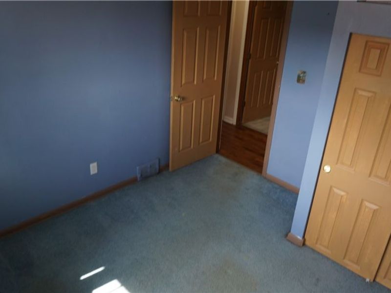 5716 Champaign Avenue, Brook Park, OH 44142 Photo 8