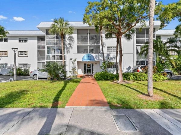 251 Galen Dr , Unit 302, Key Biscayne, FL 33149
